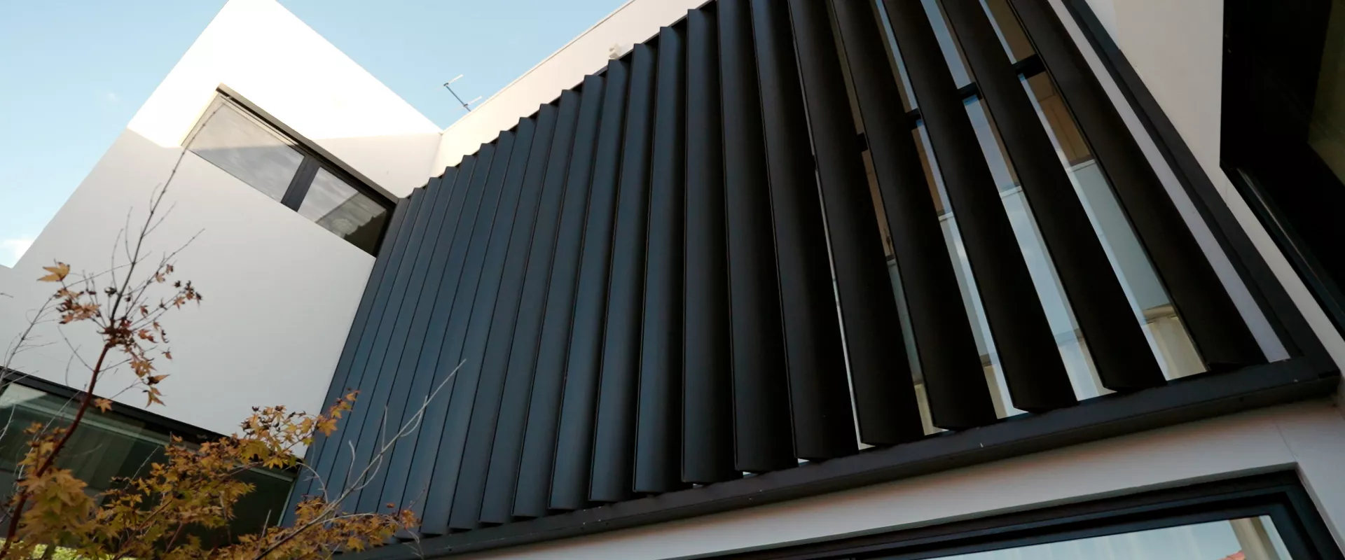 Motorised 300mm Maxi Louvres