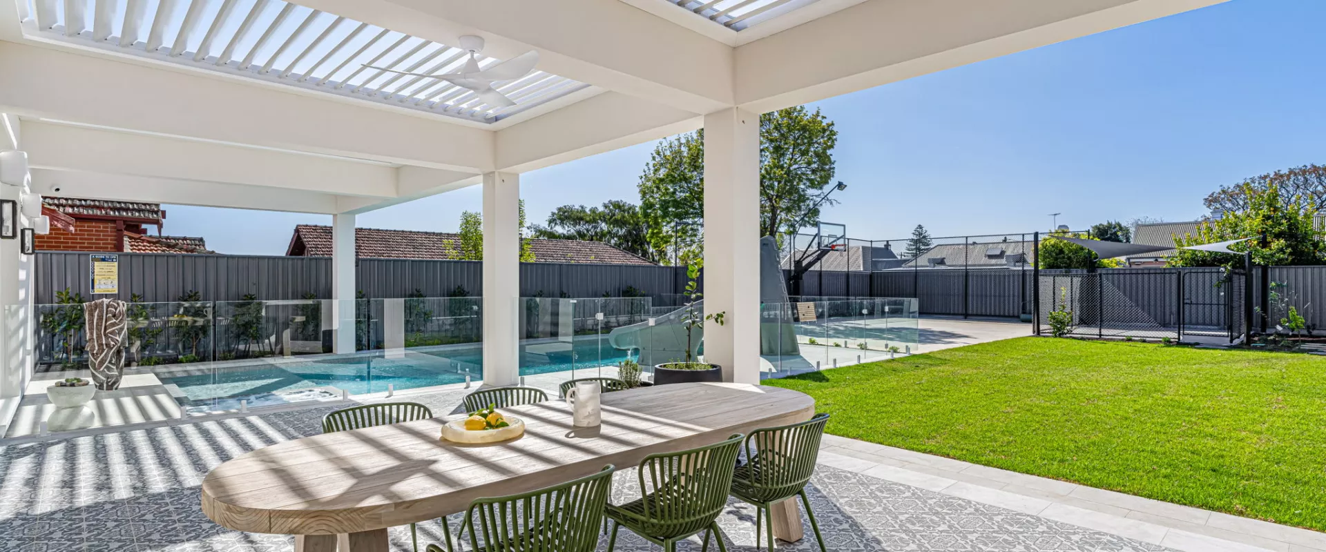 Opening Roofs by Louvretec 