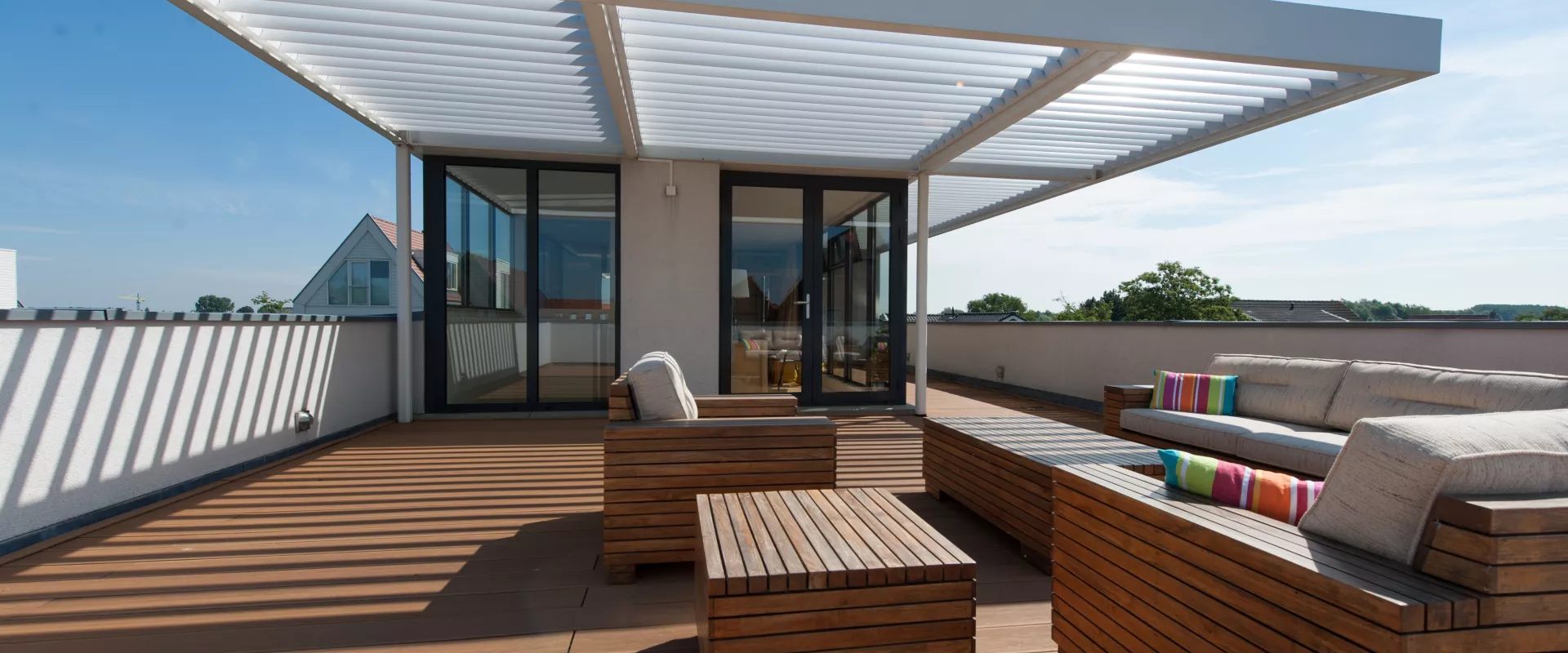 Opening Roofs by Louvretec 