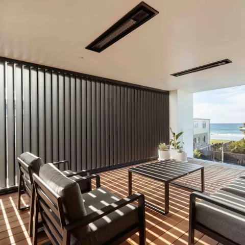 Hi-Span Operable Louvre Balustrade Infills (Spiral Pivot)