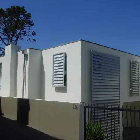 Motorised Louvres in Stand-Off Frame (Spiral Pivot)