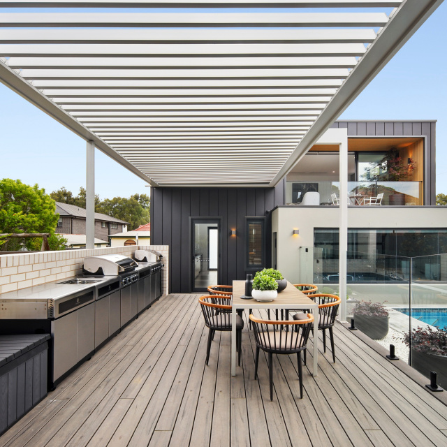 Opening Roof by Louvretec