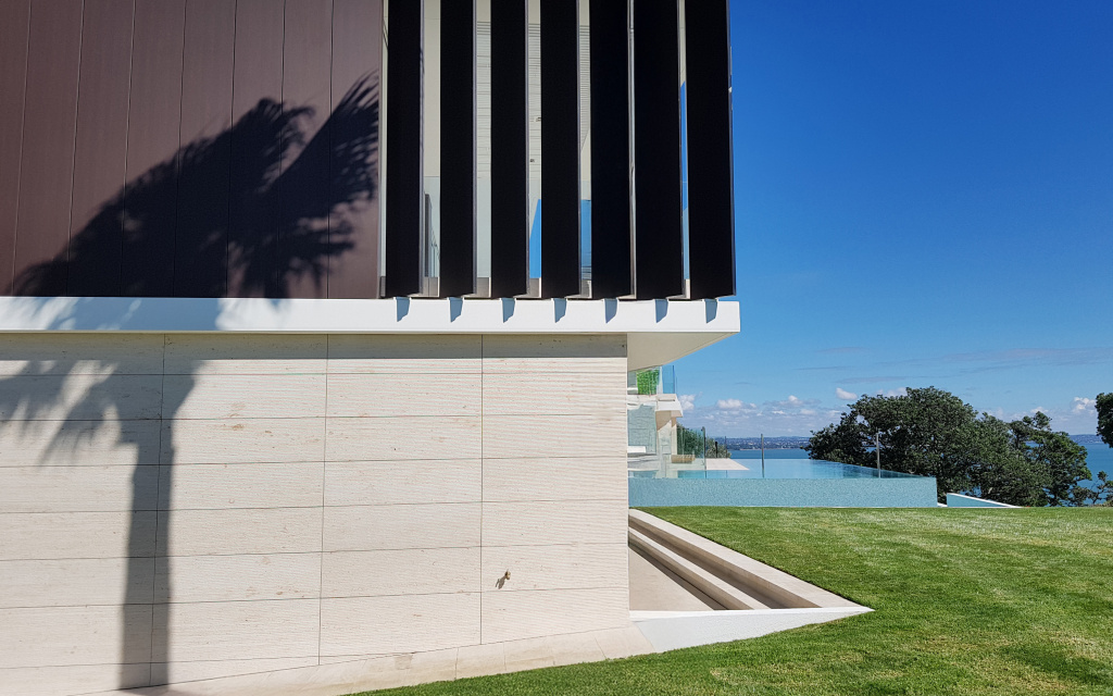 Choose from 6 styles of RL Flush & RL Weatherboard & Box Section Louvres