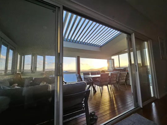 Retract Roof by Louvretec Port Macquarie | Port Patios