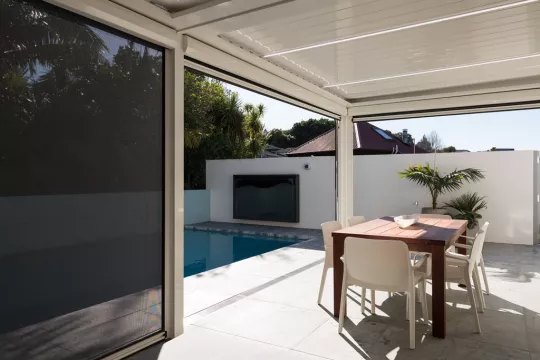 Opening Roof with Louvres in closed position